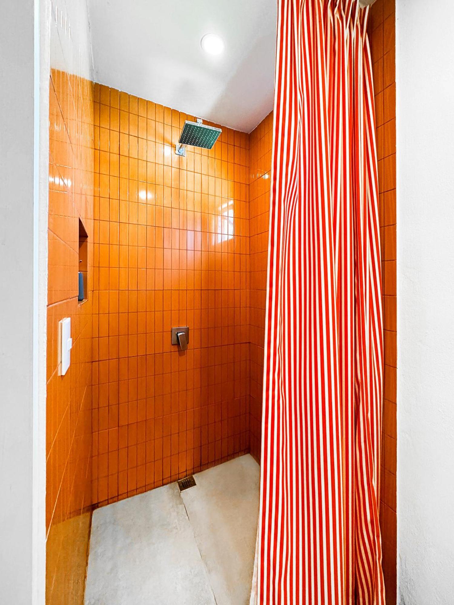 Nina'S - Juan Santamaria Hotel Alajuela Exterior foto